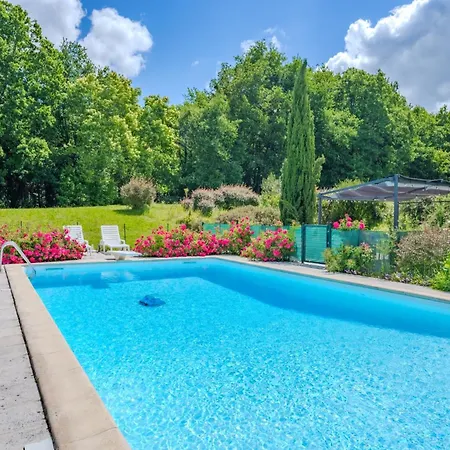 La Bakenia Holiday home *
